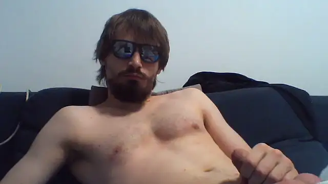 Snapshot of KaelNox chatting on 07/14/26, 02:05 KaelNox online show from 07/14/26, 02:05