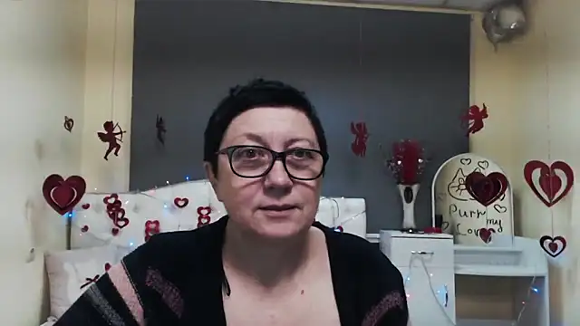 EmilyL0ve online show from 02/08/26, 05:49