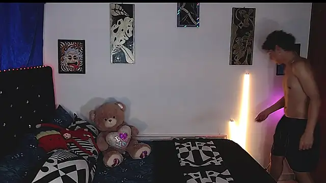 Snapshot of yorsamm_smit chatting on 03/08/26, 08:34 yorsamm smit online show from 03/08/26, 08:34