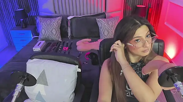 Snapshot of Ariablakee chatting on 04/11/26, 05:34 Ariablakee online show from 04/11/26, 05:34