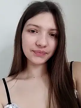 LunaTori456 online show from 02/11/26, 08:41