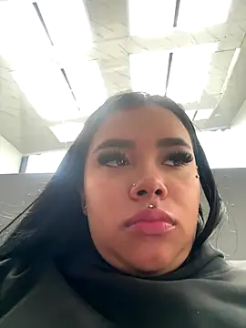 Liaevans   online show from 01/06/26, 06:55