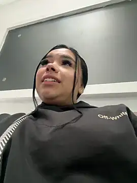 Liaevans   online show from 01/09/26, 06:21