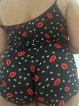 Snapshot of Moranguinhobr chatting on 03/14/26, 01:49 Moranguinhobr online show from 03/14/26, 01:49