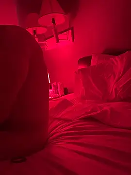 Snapshot of cloudyplay661 chatting on 02/08/26, 04:32 cloudyplay661 online show from 02/08/26, 04:32