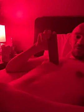 Snapshot of cloudyplay661 chatting on 02/11/26, 11:04 cloudyplay661 online show from 02/11/26, 11:04