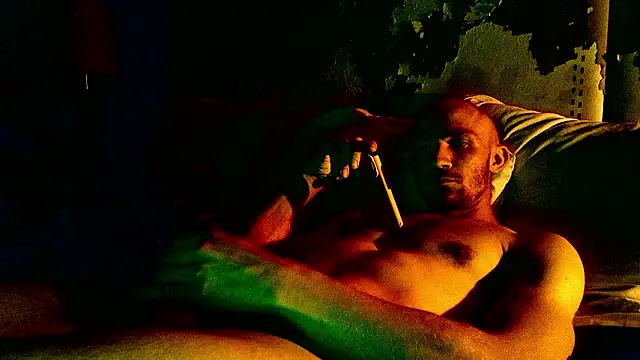 Snapshot of cloudyplay661 chatting on 03/22/26, 02:59 cloudyplay661 online show from 03/22/26, 02:59