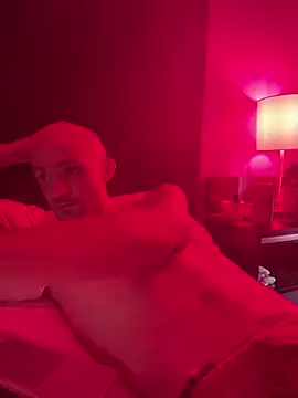 Snapshot of cloudyplay661 chatting on 04/03/26, 09:57 cloudyplay661 online show from 04/03/26, 09:57