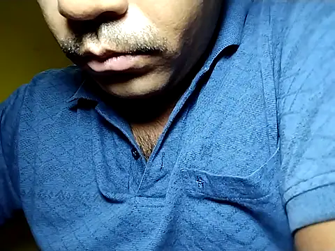 Snapshot of Lucky___05 chatting on 04/01/26, 11:11 Lucky 05 online show from 04/01/26, 11:11