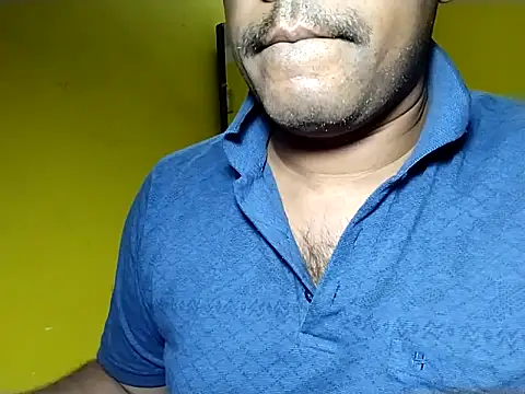 Snapshot of Lucky___05 chatting on 04/03/26, 05:49 Lucky 05 online show from 04/03/26, 05:49