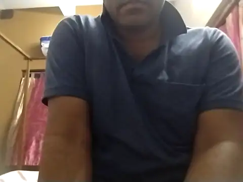 Snapshot of Lucky___05 chatting on 04/05/26, 06:49 Lucky 05 online show from 04/05/26, 06:49