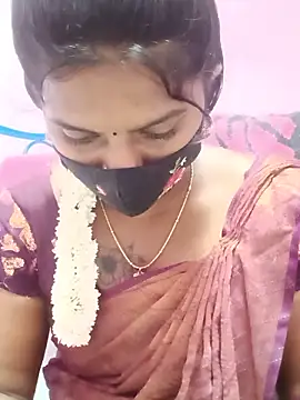Snapshot of Tamil_Hot_Anu chatting on 05/23/26, 06:29 Tamil Hot Anu online show from 05/23/26, 06:29