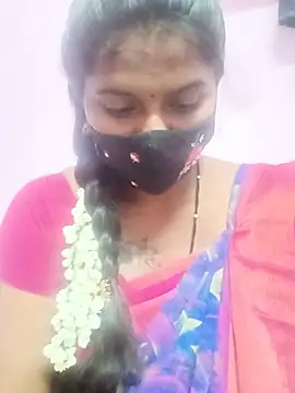 Snapshot of Tamil_Hot_Anu chatting on 05/31/26, 06:42 Tamil Hot Anu online show from 05/31/26, 06:42