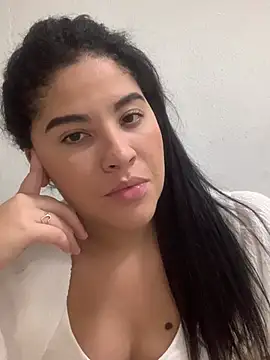 Snapshot of kahraujo chatting on 04/10/26, 08:35 kahraujo online show from 04/10/26, 08:35