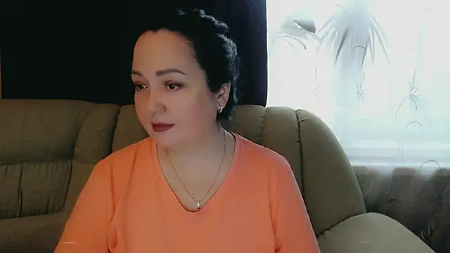 Snapshot of infinity_loveliness chatting on 11/18/25, 08:19 infinity loveliness online show from 11/18/25, 08:19