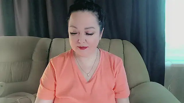 Snapshot of infinity_loveliness chatting on 11/24/25, 08:03 infinity loveliness online show from 11/24/25, 08:03