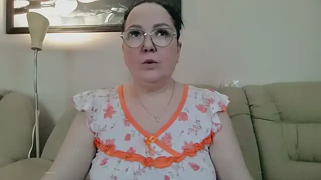 infinity loveliness online show from 04/11/26, 07:24