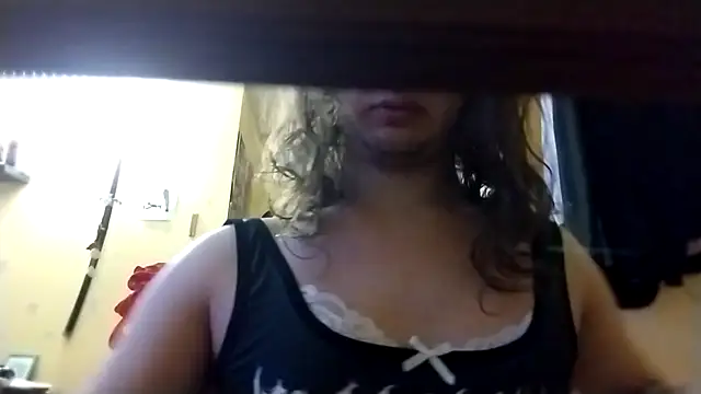 julialafemboy59 online show from 03/01/26, 09:33