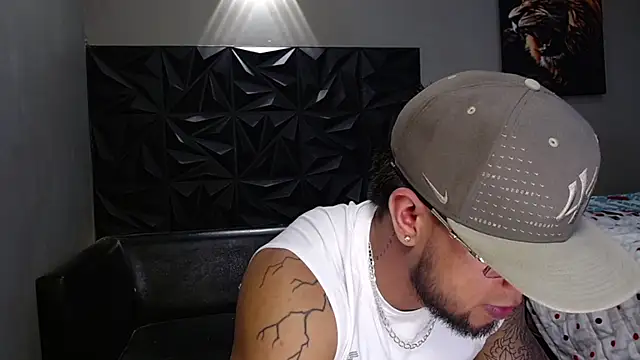 Snapshot of jacob_bentley chatting on 02/20/26, 01:02 jacob bentley online show from 02/20/26, 01:02