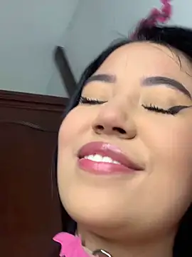 Snapshot of DulcePiink chatting on 03/04/26, 07:20 DulcePiink online show from 03/04/26, 07:20