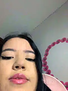 Snapshot of DulcePiink chatting on 03/31/26, 11:16 DulcePiink online show from 03/31/26, 11:16