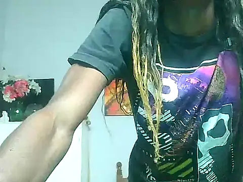 fetichefantasi24cm online show from 01/15/26, 12:15