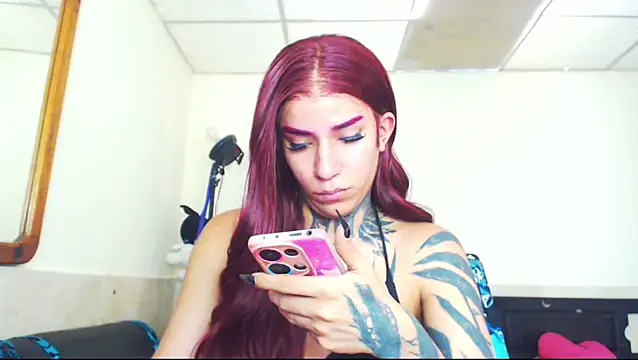 Snapshot of jazmin_wolf chatting on 04/22/26, 04:19 jazmin wolf online show from 04/22/26, 04:19