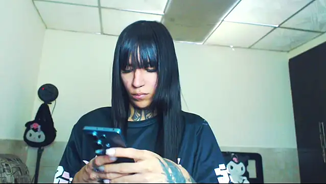 Snapshot of jazmin_wolf chatting on 06/05/26, 05:07 jazmin wolf online show from 06/05/26, 05:07