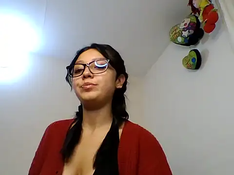 Snapshot of persefxne chatting on 02/12/26, 02:28 persefxne online show from 02/12/26, 02:28