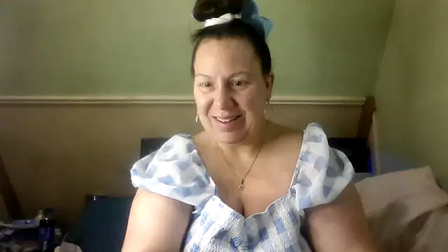 Snapshot of DallaStone chatting on 10/04/25, 03:21 DallaStone online show from 10/04/25, 03:21