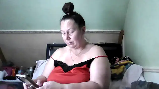 Snapshot of DallaStone chatting on 11/08/25, 02:17 DallaStone online show from 11/08/25, 02:17