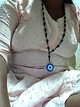 Snapshot of PRAPTITELUGU chatting on 04/03/26, 06:22 PRAPTITELUGU online show from 04/03/26, 06:22