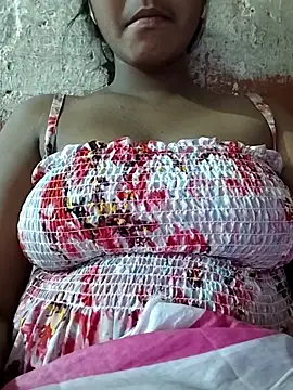 Snapshot of PRAPTITELUGU chatting on 04/16/26, 07:09 PRAPTITELUGU online show from 04/16/26, 07:09