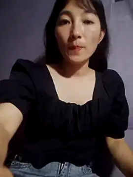 Snapshot of Asami_6868 chatting on 05/11/26, 02:45 Asami 6868 online show from 05/11/26, 02:45