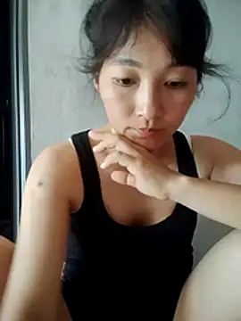 Snapshot of Asami_6868 chatting on 05/25/26, 10:21 Asami 6868 online show from 05/25/26, 10:21