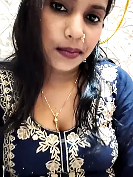 Snapshot of SA-K-SHI chatting on 02/05/26, 06:01 SA-K-SHI online show from 02/05/26, 06:01