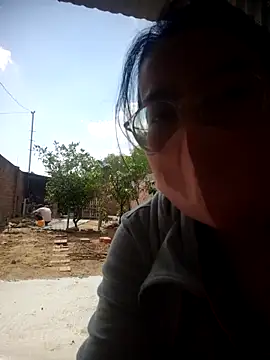 Snapshot of lina_loveee chatting on 03/03/26, 07:14 lina loveee online show from 03/03/26, 07:14