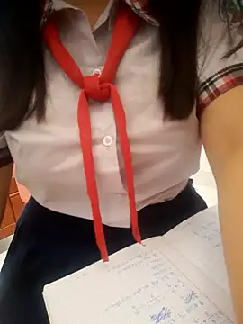 Snapshot of lina_loveee chatting on 03/17/26, 07:23 lina loveee online show from 03/17/26, 07:23