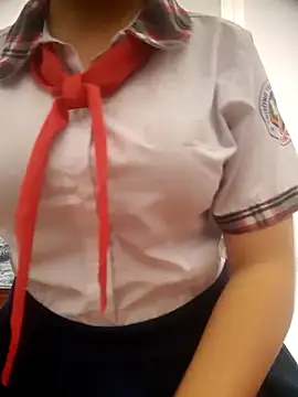 Snapshot of lina_loveee chatting on 04/04/26, 08:56 lina loveee online show from 04/04/26, 08:56