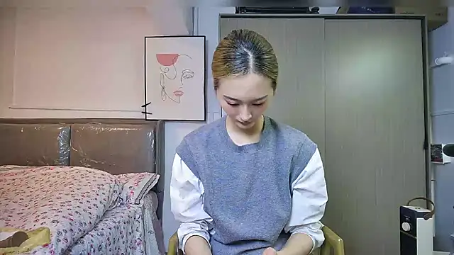 Snapshot of djjfnfczks chatting on 04/08/26, 06:08 djjfnfczks online show from 04/08/26, 06:08