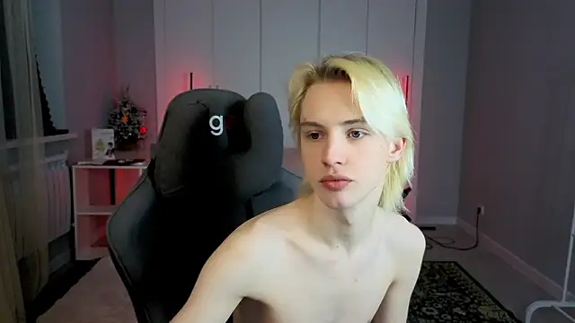 lucidangelok1 online show from 02/28/26, 03:35