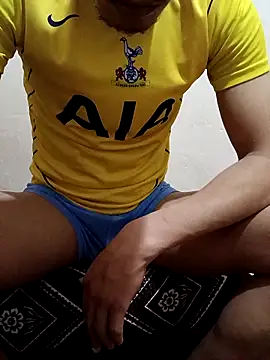 Snapshot of Re-book chatting on 04/21/26, 10:23 Re-book online show from 04/21/26, 10:23