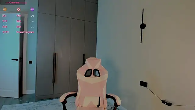 Aiko mainee online show from 02/25/26, 03:16