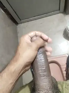 Snapshot of 8inchhere chatting on 02/08/26, 09:07 8inchhere online show from 02/08/26, 09:07