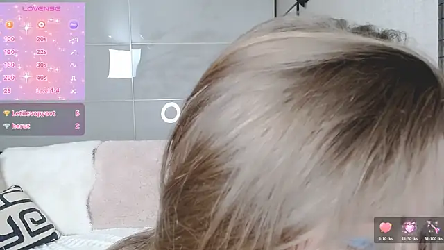 KarolinaLiss online show from 03/11/26, 06:25