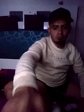 Snapshot of diablitoooxxx chatting on 04/09/26, 06:19 diablitoooxxx online show from 04/09/26, 06:19