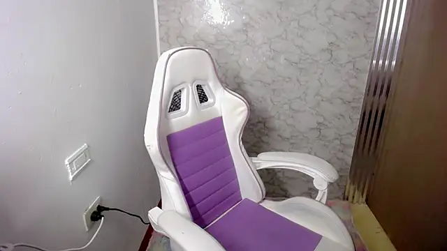 Scarleta01 online show from 01/14/26, 12:55