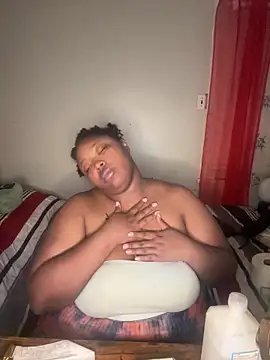 Chocolatebunnyxx96 online show from 03/02/26, 05:08