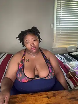 Snapshot of Chocolatebunnyxx96 chatting on 04/23/26, 03:14 Chocolatebunnyxx96 online show from 04/23/26, 03:14