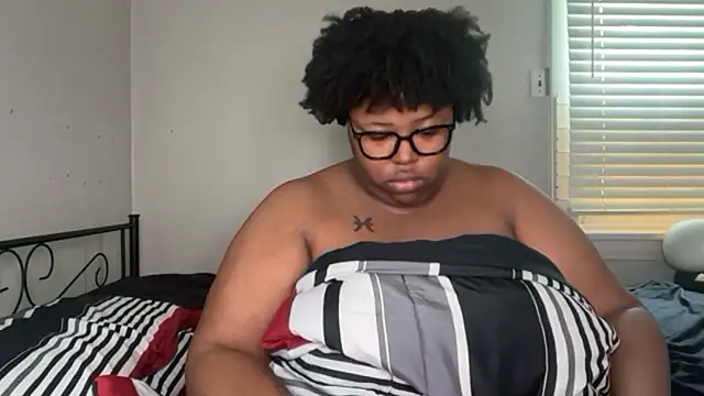 Snapshot of Chocolatebunnyxx96 chatting on 04/26/26, 02:04 Chocolatebunnyxx96 online show from 04/26/26, 02:04